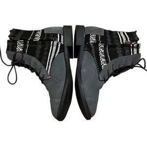 TOMS Women's Gray Suede Alpa Castlerock Aztec Geometric Boots Sz 6.5